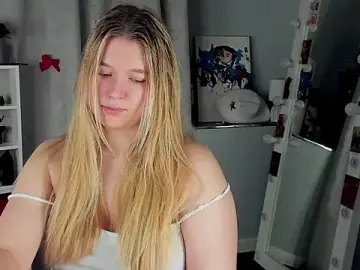 Stripchat Live Sex Cam of Rebecca_Kelly