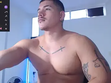 Stripchat Free Porn Cam of paulo_allen
