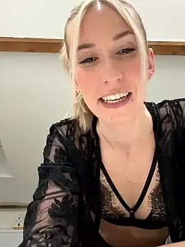 Stripchat Adult Webcam of lola_tentatiion