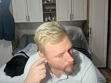 Stripchat Free Porn Cam of ALEX_BEAUTY2025