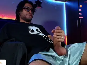 Stripchat Best Webcam of kuzzcoo