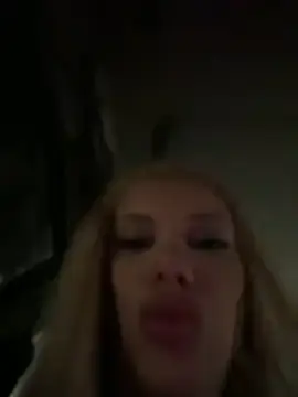 Stripchat Adult Webcam of AlyssaFoxx_