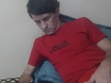 Stripchat Free Live Porn of yvesstorm1