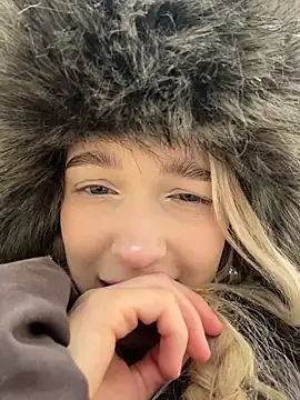 Stripchat Free Live Porn of -teenytiny-