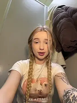 Stripchat Adult Webcam of -teenytiny-