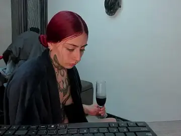 Stripchat Free Live Porn of selene_red_