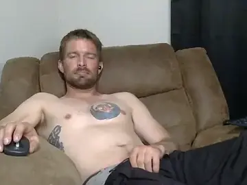 Stripchat Adult Webcam of redheadlover828