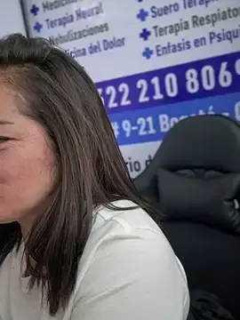 Stripchat Free Porn Cam of NATHALIA-28_