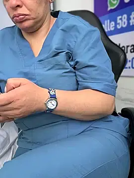 Stripchat Adult Video Chat of NATHALIA-28_