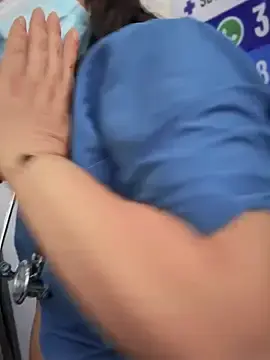 Stripchat Live Sex Cam of NATHALIA-28_