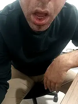 Yaman_33 from stripchat