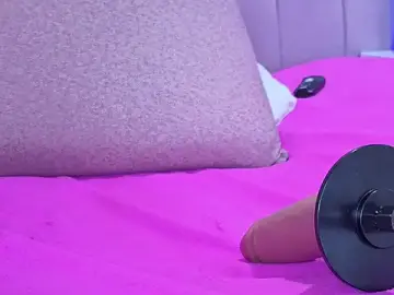 Stripchat Free Porn Cam of Samantha_Collen