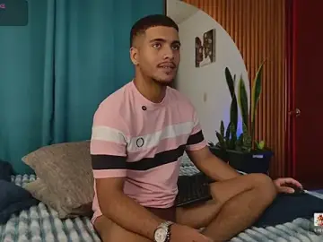 Stripchat Live Sex of michel_g1