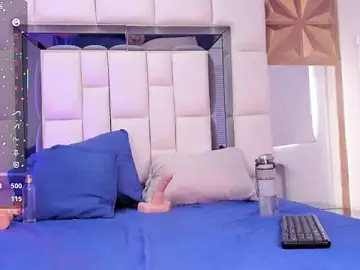 Stripchat Free Live Porn of violet_milleer