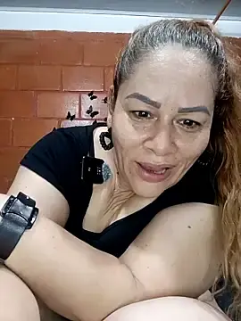 Stripchat Best live sex cam show of SluttyMilf79