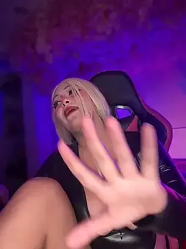 Stripchat Watch Live Sex Cams of seraphine23