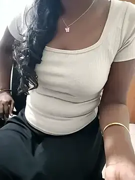 Stripchat Nude Webcam of Tamilmallu-duskygirl03