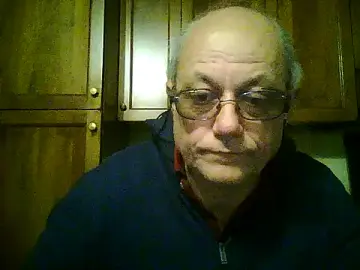 Stripchat Adult Video Chat of gianbragallini