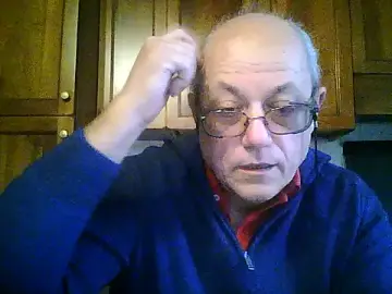 Stripchat Nude Webcam of gianbragallini