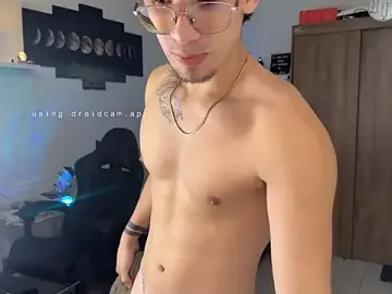 Stripchat Sex Chat of Kisan_Smith