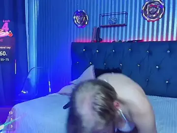 Stripchat Live Sex Cam of geminis_milf