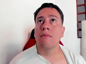 Stripchat Watch Live Sex Cams of oliver_price1