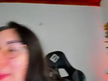 Stripchat Watch Live Sex Cams of Susan_Foxx