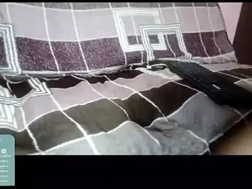 Stripchat Watch Live Sex Cams of bellah_rose_squirt