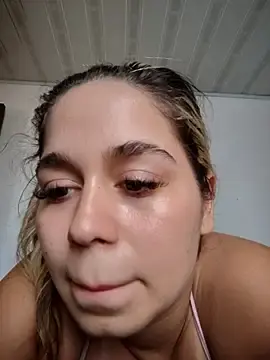 Stripchat Sex Cam of LaurenWelly_