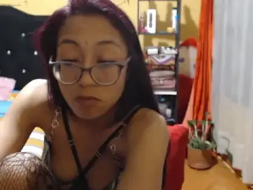 Stripchat Adult Webcams of Violet_And_Smith