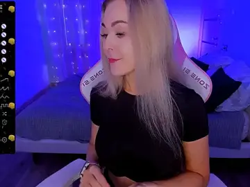 Stripchat Sex Cam of AdeleRoberts