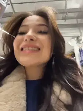 Stripchat Nude Webcam of Chloe__Moon