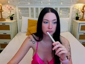 Stripchat Free Porn Cam of Ivanna__Rose