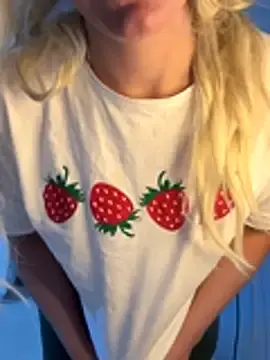 Stripchat Sex Cam of Manolya3434