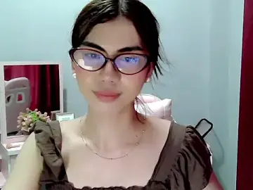 Stripchat Nude Webcam of Ur_hottestdella