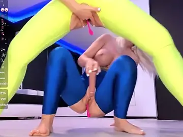 Stripchat Live Sex of Blond_Babes