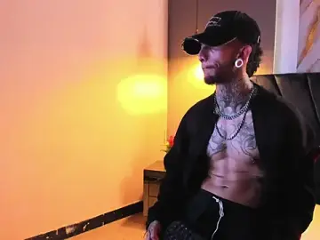 Stripchat Best live sex cam show of axel_valtier