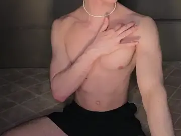 adam_21cm__ from stripchat