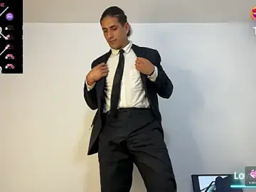 Stripchat Adult Webcam of Tom_blunt96