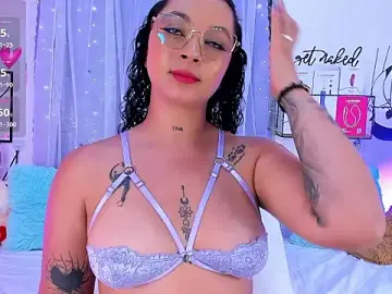 Stripchat Adult Webcam of Mari_Sweett