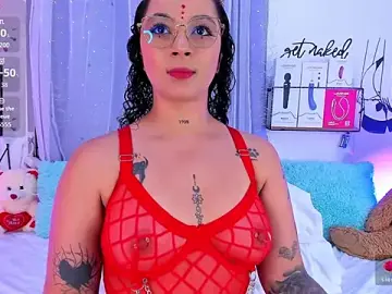 Stripchat Live Sex Cam of Mari_Sweett