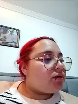 Stripchat Live Porn of CURVY-HORNY