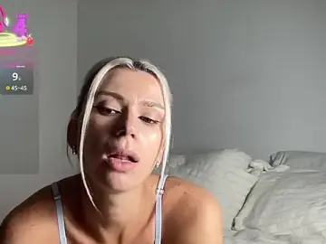 Stripchat Adult Video Chat of KeelyGar22