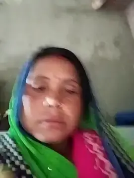 Shreya_pandit from stripchat