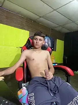 Stripchat Adult Webcam of Artursmith