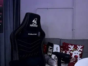 Stripchat Nude Webcam of cutemilana_sexwife