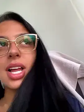 Stripchat Watch Live Sex Cams of jujuarantes__2026