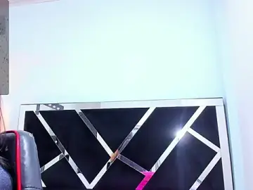 Stripchat Free Live Porn of iisabella_noa