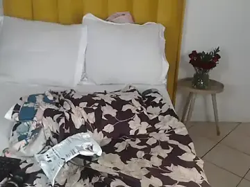 Stripchat Sex Cam of Bella_2025