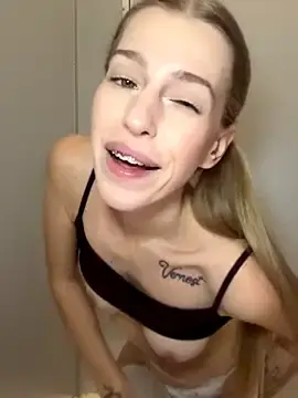 Stripchat Best live sex cam show of kira_mia